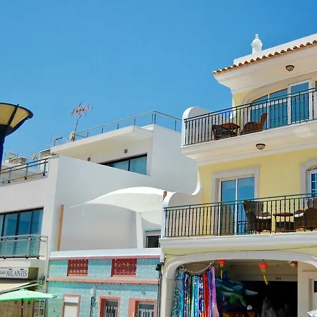 Cabanas Waterfront קבאנס דה טאבירה